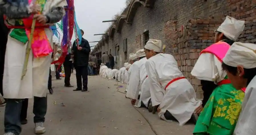 农村丧事孝子要手棒"哭丧棒",这根棒有何作用老话讲究多