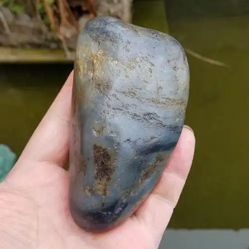 实物照新疆和田玉原石玉料毛料青花籽料重507克长1