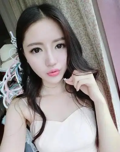 你也要学漂亮女人就喜欢男人的霸气的说说