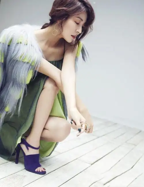 金素妍 芊芊玉足