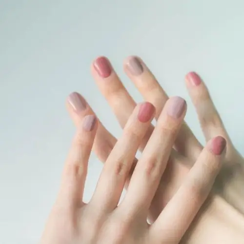 最适合夏天的纯色美甲,简单美!_管理