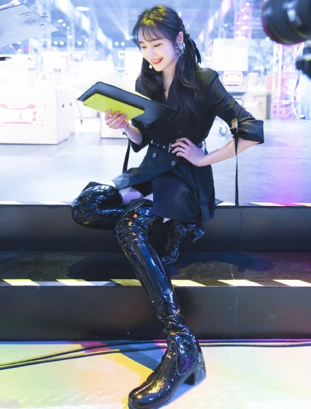 敬业只服郑爽!顶着70斤的体重穿43码鞋,看到穿出来的效果懵了