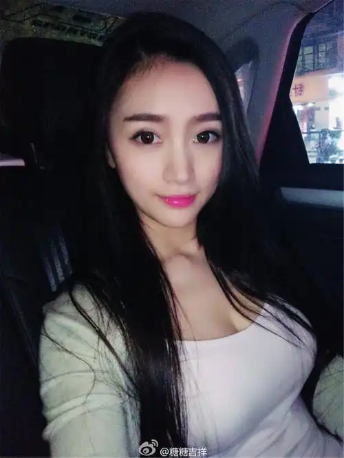 丰满mm糖糖吉祥清纯校花自拍美女图片