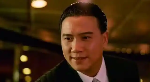 港片反派大佬万梓良近照曝光,头发稀疏身材臃肿,早已没往日霸气