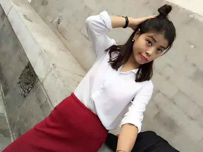 陈薇薇_2015年麻城第二季"衣之源杯"美女大赛_麻城信息网