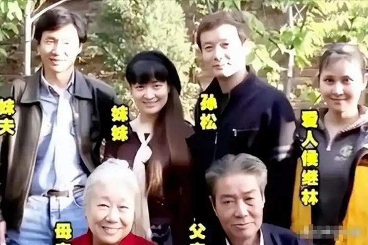 演员孙松个人资料:恩爱相伴24年,无儿无女依然幸福甜蜜-韩剧网-最新