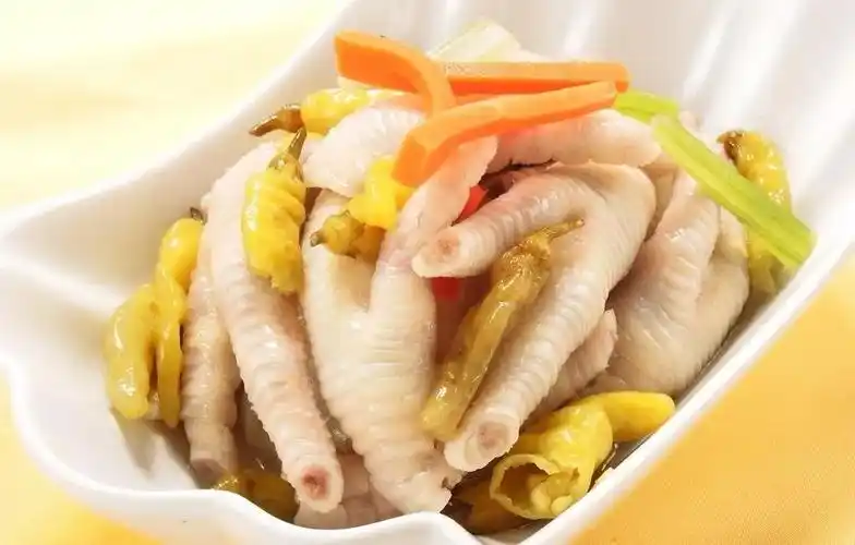 泡椒鸡爪酸香开胃小食吃过的人都说棒