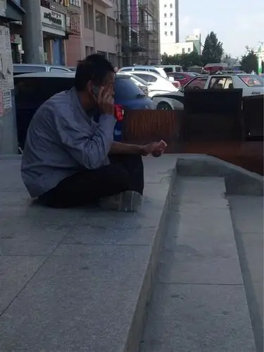 等人…碰到料子鬼