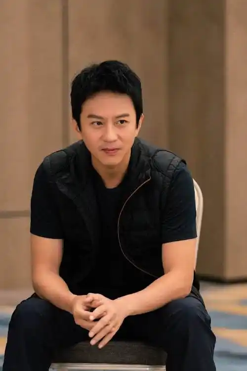 邓超个人资料简历(街头混子改邪归正,登上人生巅峰) - 龙腾网