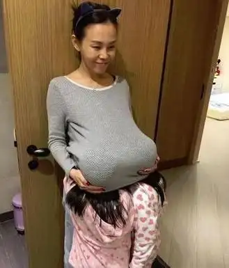 又怀双胞胎?铁肺彭佳慧幸福晒"大肚照"