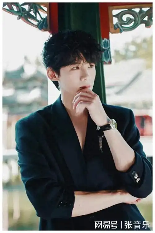 白敬亭演艺路上的璀璨明星