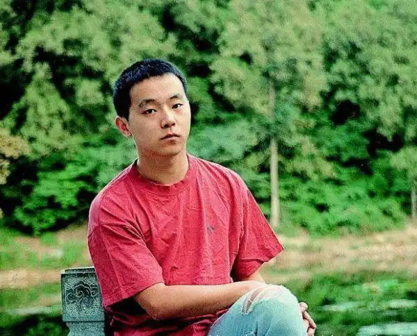 小光哥从江缙越转采于2017-04-23 14:33:24窦唯永远的窦唯小光哥同采