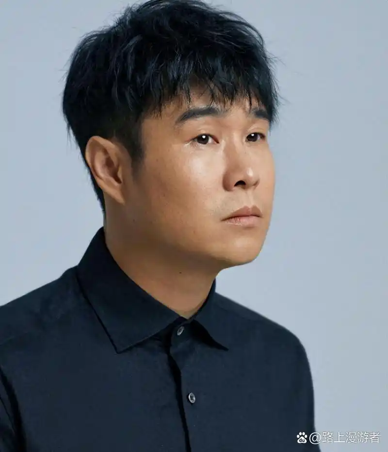 小沈阳接班赵本山,东北喜剧后继有人 小沈阳,这位出身东北的喜剧演员