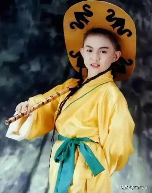 以前为何都说卓依婷死了