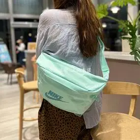 nike/耐克王一博同款腰包斜挎包单肩包男女情侣包胸包 ba5751-379