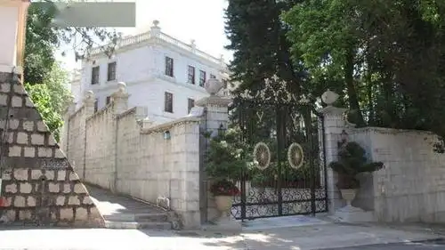 刘銮雄邻居85亿卖白建时道大屋税额高达255亿元