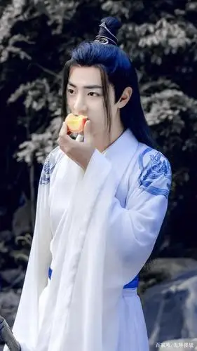 夷陵老祖魏无羡的时尚穿搭