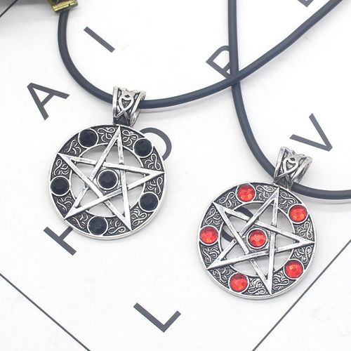 欧美电影周边黑执事雕花镶宝石撒旦标志镂空五角星星项链男士挂件