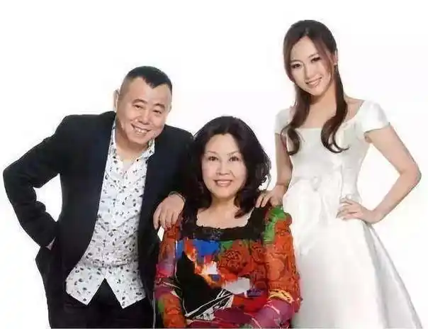 潘长江老婆谁,潘长江老婆个人简历