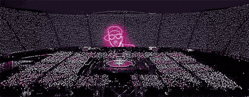 目前,该智能荧光棒产品研发完毕,3月开始在演唱会上测试使用.