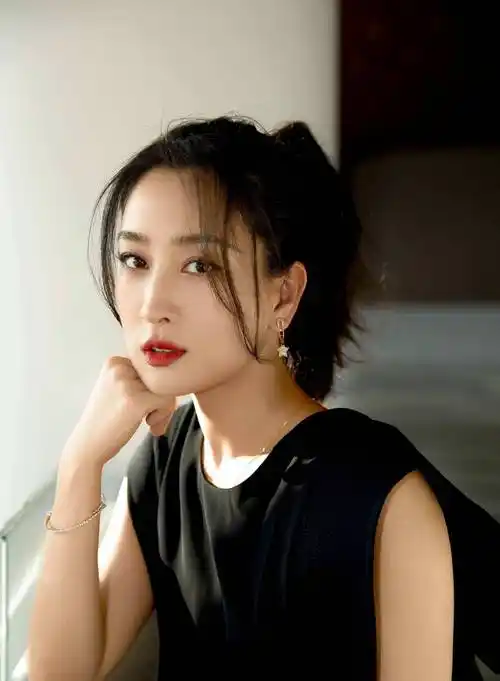 43岁马苏,这身材谁能顶得住嘛!