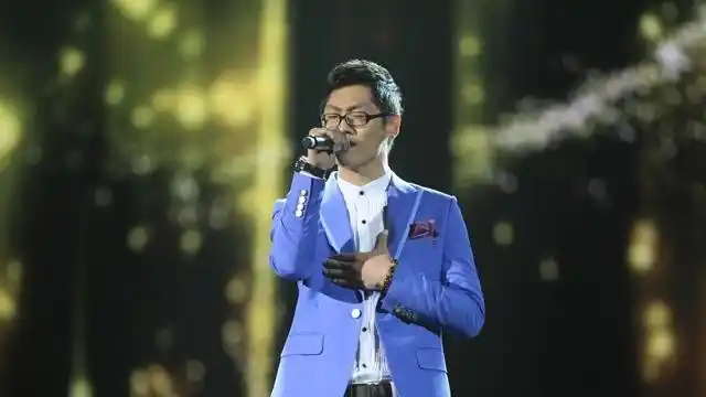 《中国好声音第二季-演唱会片花》歌唱祖国 单冲峰《存在》