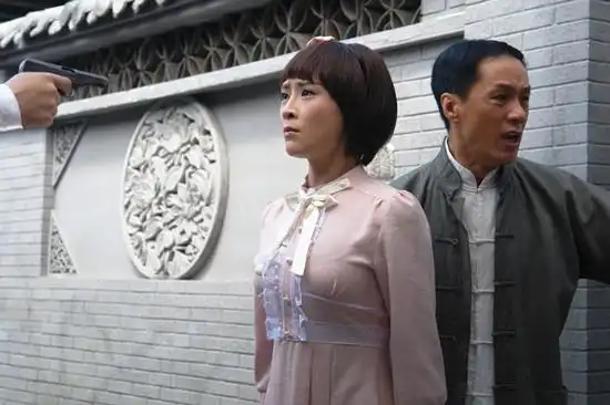 [保存到相册]搜狐娱乐讯 电视剧《怪医文三块》11月12日在北京卫视btv