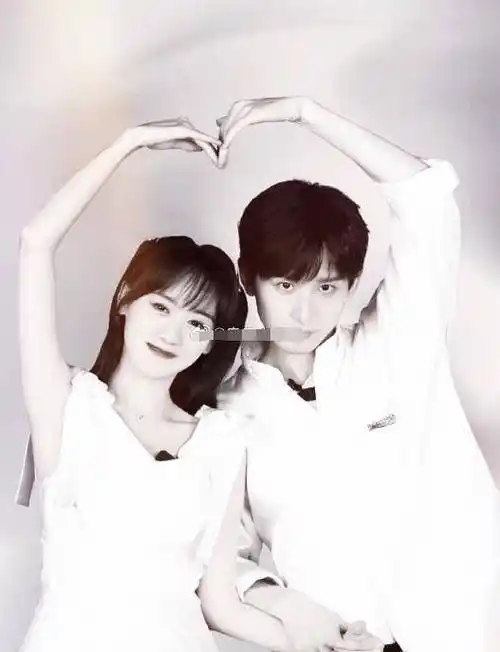 原创云歌会一事后成毅掉粉6万袁冰妍上线8字表态cp粉又激动了