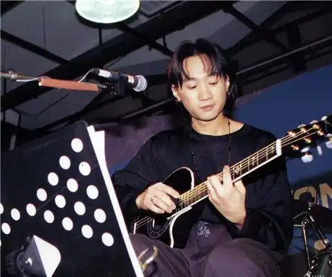 【图】beyond黄家驹图片帅气十足 回忆其不羁的一生