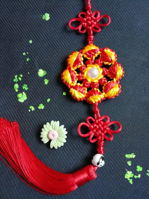 中国结艺手工编绳挂饰双色八方进宝挂饰