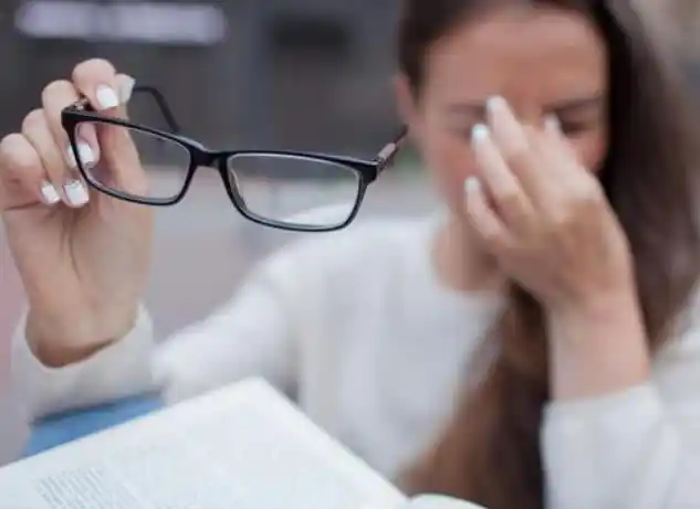 视力突然下降模糊不清问首大a-北京首大眼耳鼻喉医院