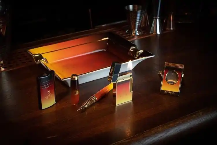 光影缱绻·传承典雅 法国都彭推出蒙特克里斯托联名系列_腾讯新闻