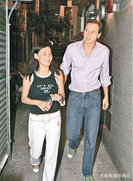 张柏芝恋爱曝光揭孙东海显赫家世背景正宗红三代