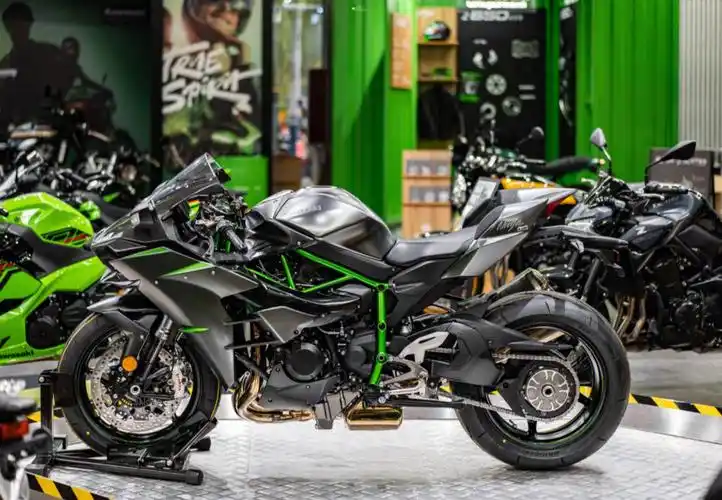 忍4吃多少蛋白粉才能变成川崎h2c?