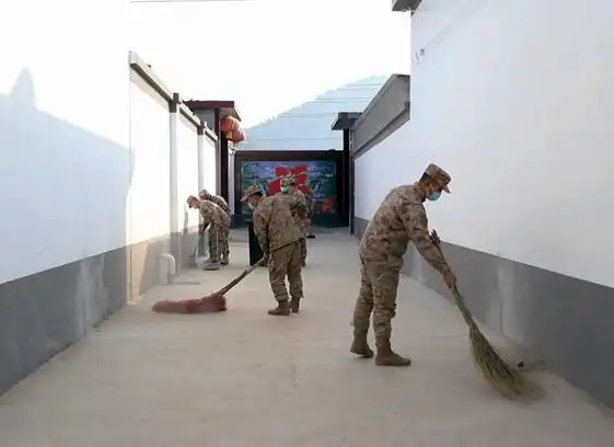 保定军分区组织开展"雷锋精神代代传"系列活动