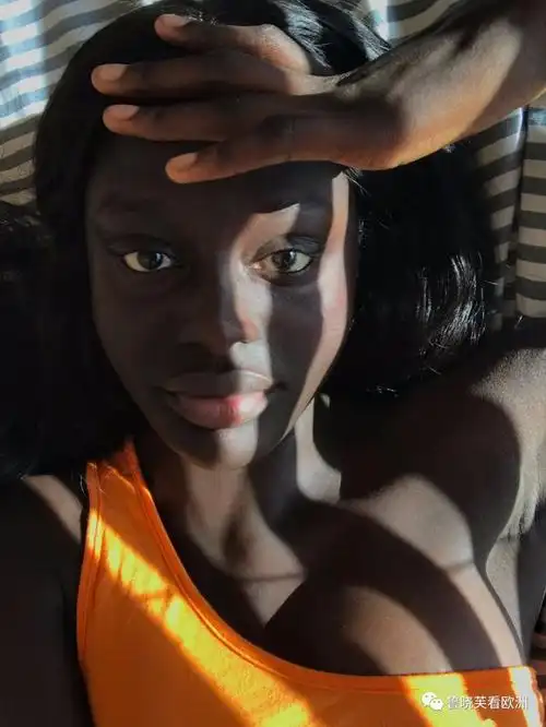 黑人网红黑到发光黑珍珠黑美人