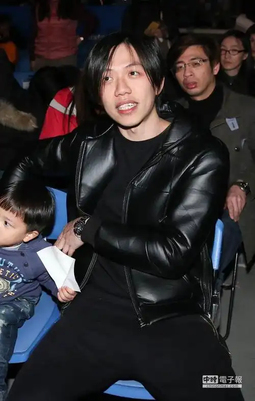 江美琪老公现身演唱会