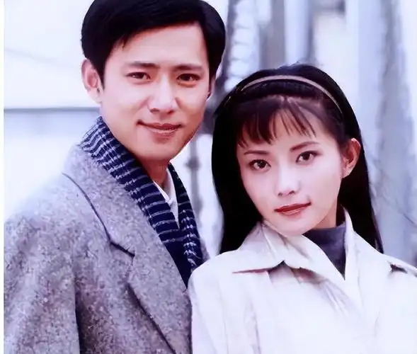 黄晓明是她初恋,浪荡子为她回头,33岁穿婚纱下葬,母亲让人泪目|李钰