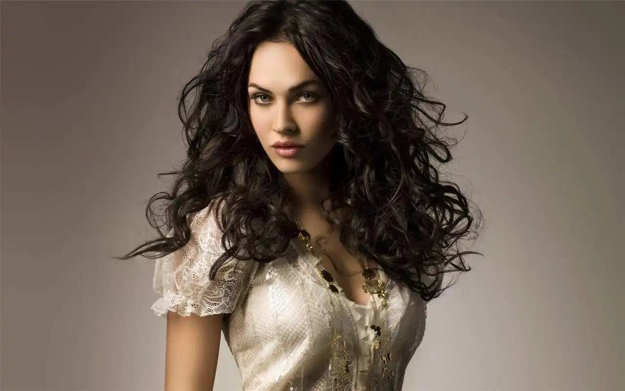 梅根福克斯欧美明星图集_性感美女梅根福克斯