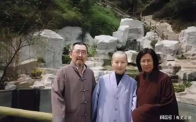 陈晓旭唏嘘人生历经3段感情被传有1个儿子亿万遗产不翼而飞