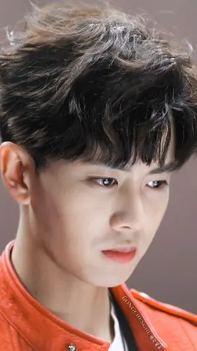 任嘉伦# #任嘉伦一任千面# 任嘉伦 | blingbling大眼睛 cr@弓澈禾