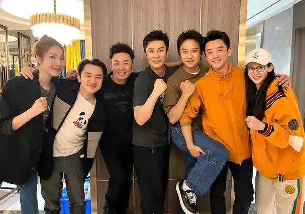邓超李晨郑恺王宝强合照曝光,网友直呼想你了,梦回奔跑吧兄弟!