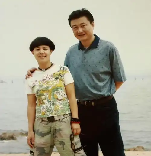 金龟子结婚(金龟子晒照为老公庆生)(10)