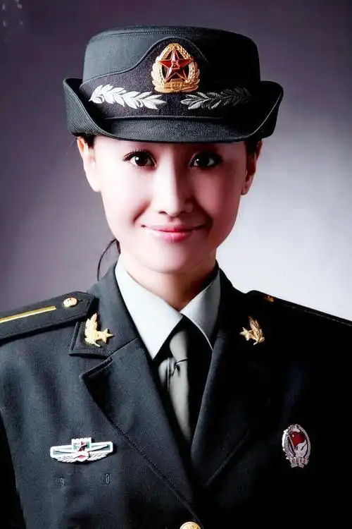 明星系列__军中绿花◇〖高清养眼大图〗 - 军警草原狼 - 军警草原狼