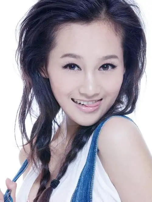 美女制片人任晗电影不留活口顺利杀青