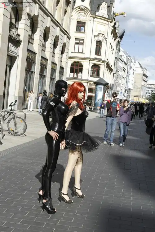 latex和kigurumi的一组图片 - wuyifan36524 - 混日子的博客