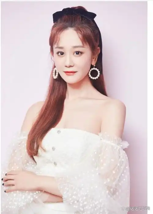 海陆穿抹胸芭蕾裙性感妩媚舞姿轻盈黑天鹅既视感|海陆(演员)_网易订阅