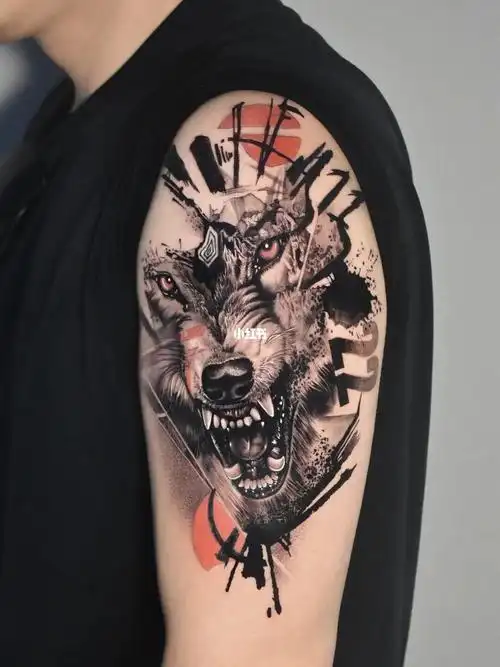 写实狼纹身耗时8小时这可不是滴血狼头哦#写实纹身  #欧美写实纹身