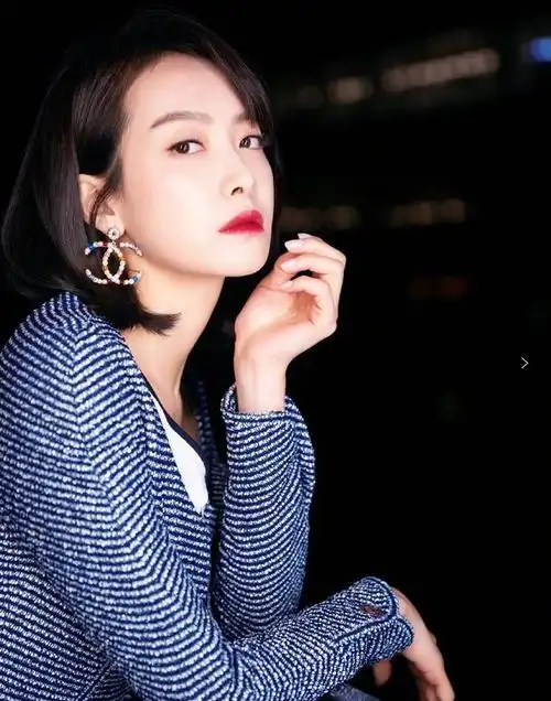 学会宋茜拍照诀窍,朋友圈点赞数翻倍.