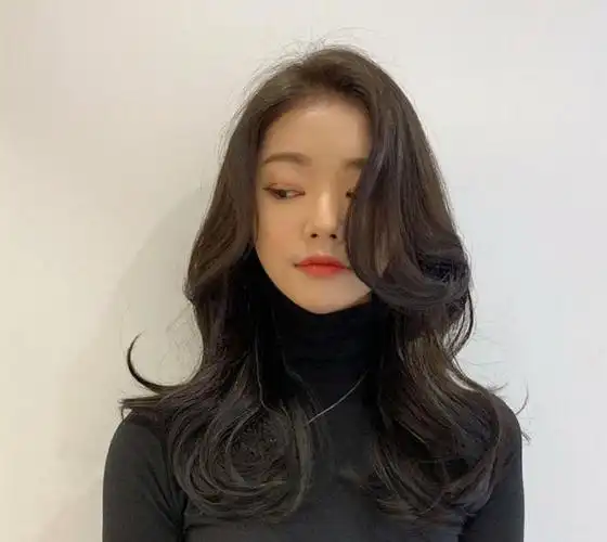 2021年最好看的大波浪烫发发型20款,谁都无法抗拒的优雅